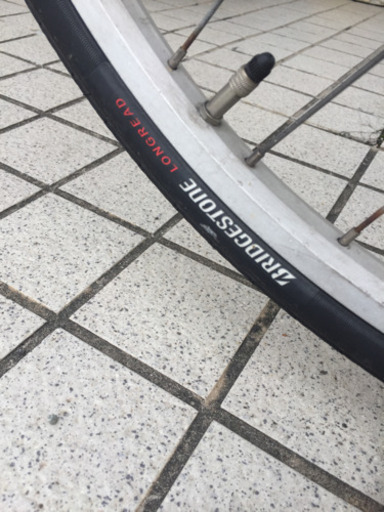 111/24  【ブリジストンタイヤ使用電動自転車✨】パナソニック assist right  バッテリー2個付き?スムーズに充電?‍