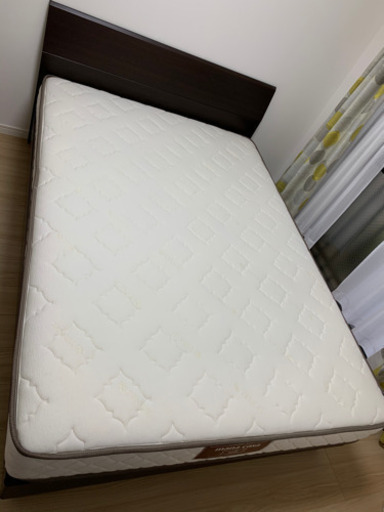 セミダブルベッド　マットレス　美品