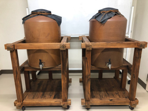 業務用　焼酎　甕サーバー100L x 2基