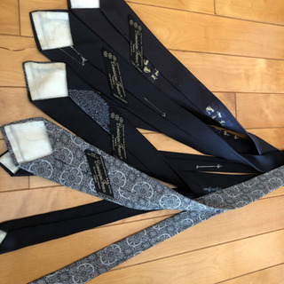【定価約9万以上】Dominique France ネクタイ4本セットの画像