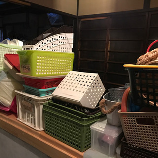 プラスチックカゴ多数