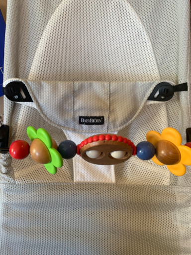 ベビービョルン☆バウンサー(おもちゃ付き、美品)