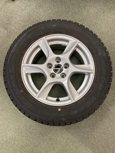スタッドレスタイヤ　新品
