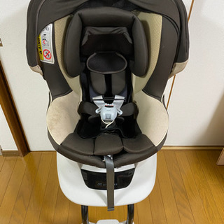 荷物整理のため再値下げ！AILBEBE エールベベ　360度回転チャイルドシートの画像