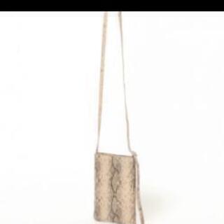 ローリーズファーム　パイソンポーチ　ショルダーバッグの画像