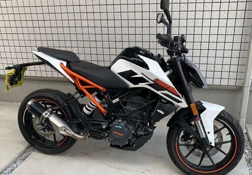 KTMデューク125　TFTメーター　2017年　実走行　新車ワンオーナー