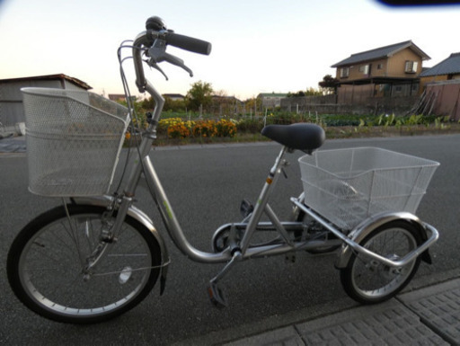 大人用　三輪車　ほぼ未使用