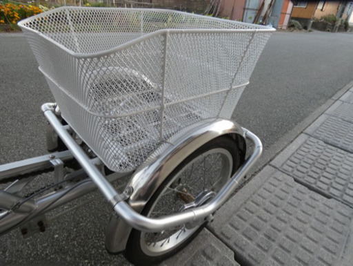 大人用　三輪車　ほぼ未使用