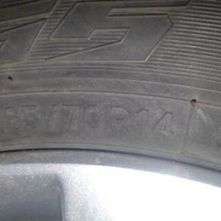 タイヤ付きホイールの画像