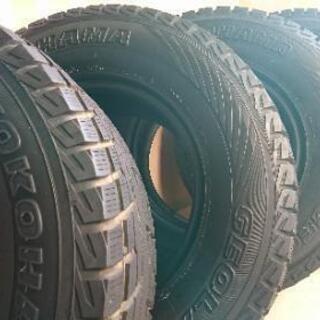 4WD スタッドレス 265 70 16 四本 雪路に