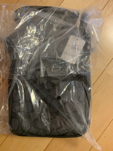 coach 新品　男性　ショルダーバッグ
