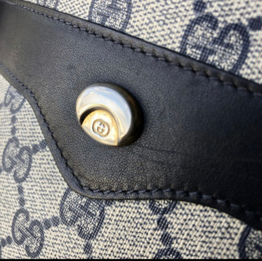 極美品 GUCCI グッチ GGキャンバス 縦長 巾着 巾着バッグ 有名 高級 ブランド きれい おすすめ おしゃれ かばん 