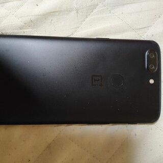 （交渉中）中古SIMフリースマホ　OnePlus 5Tの画像