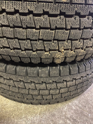テリオスキッド外径アップ　195/80R15 スタッドレス　アルミホイール