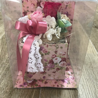 プリザーブドフラワー//造花/薔薇/ローズ/箱入り/クリアボックス入り