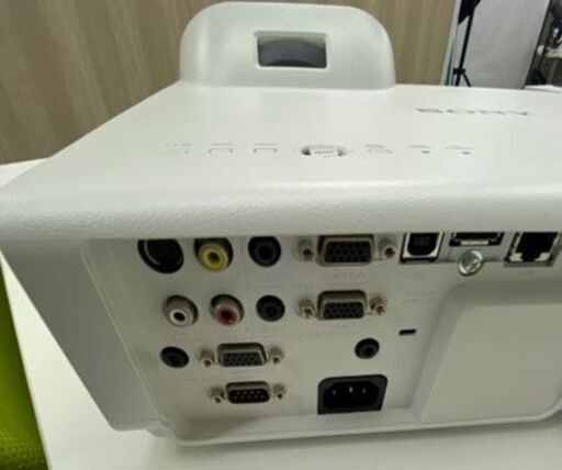 【美品】ソニープロジェクター　VPL-SW235　ホームシアターにも♪