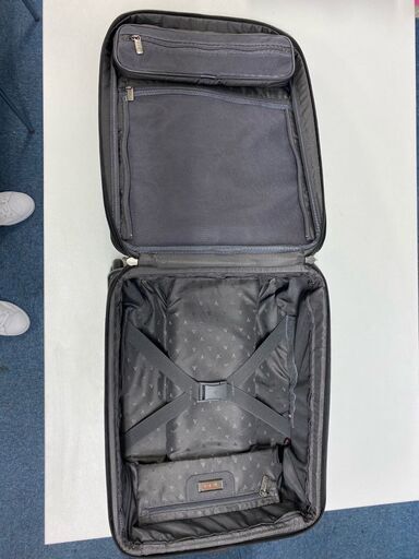 TUMI　中古キャリーバック　