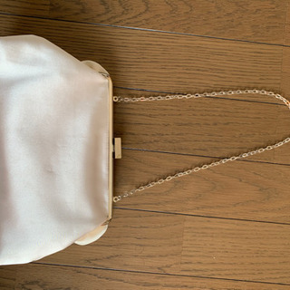 【anysis】パーティバッグ ベージュの画像