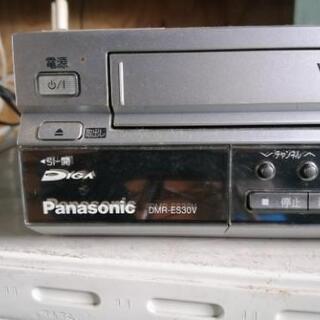 Panasonic　DIGA 　VHS DVDプレイヤーの画像