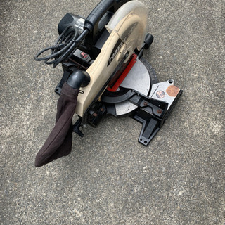 ＤＩＹには初心者！必須電鋸！安全性を考慮したカバー付き！
