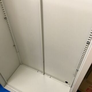 スチールキャビネット　本棚　書庫