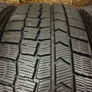 DUNLOP WINTER MAXX WM02 205/60R16 16インチ スタッドレス 4本 2016年製 バリ溝 ヴォクシー ステップワゴン等　(VTH315) クレジットカード QR決済可能