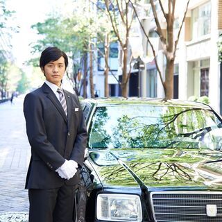 役員運転手／取引先へ直行直！月収25万円補償あり！運転時間は1日4～5時間ほどの画像