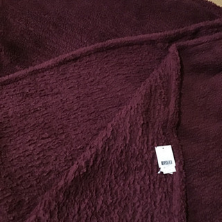 新品未使用　タグ付き　ふわふわ毛布　ブランケット　えんじ色の画像