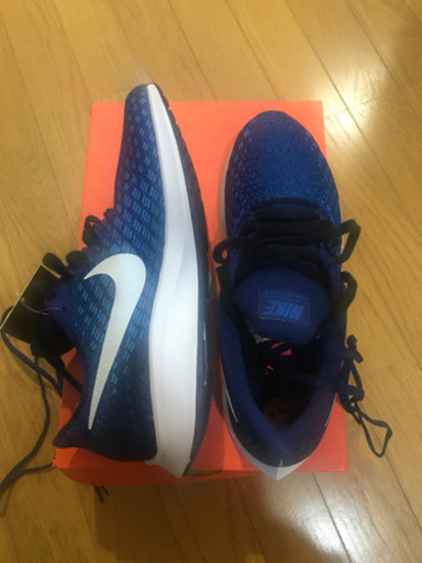 NIKE新品スニーカー