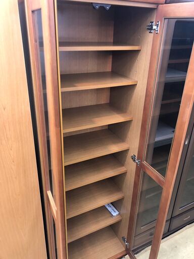 未使用　大川家具　書棚　2面扉