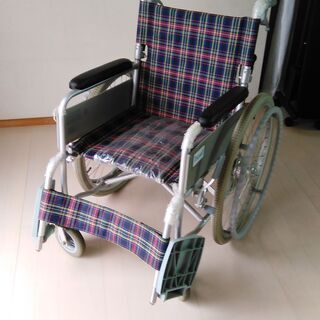 車椅子と杖を無料で差し上げます。