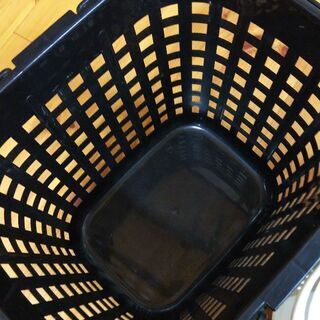 【お譲り先決定】ランドリーバスケット 2種の画像