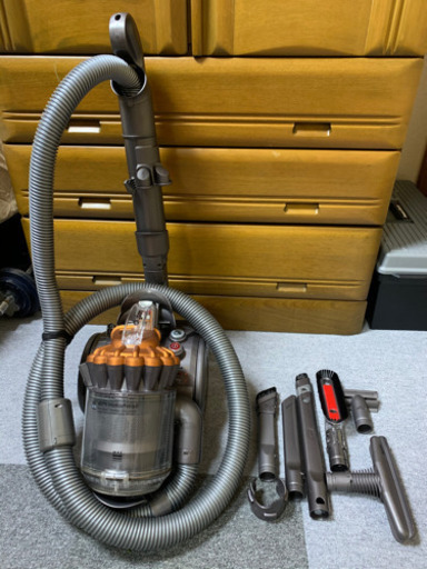 ダイソンのサイクロン掃除機DC22