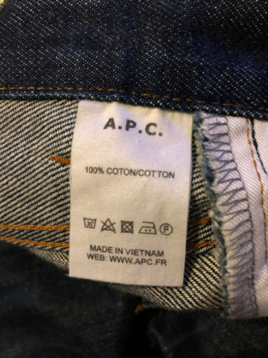 【A.P.C/アーペーセー】プチニュースタンダード　W27 セルビッヂ　赤耳