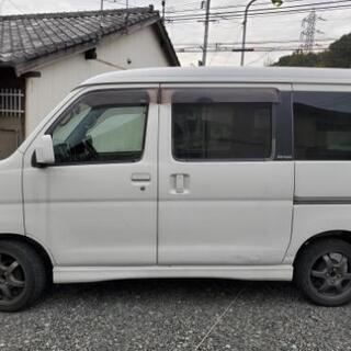 ダイハツ アトレーワゴン 平成18年式 白 軽自動車