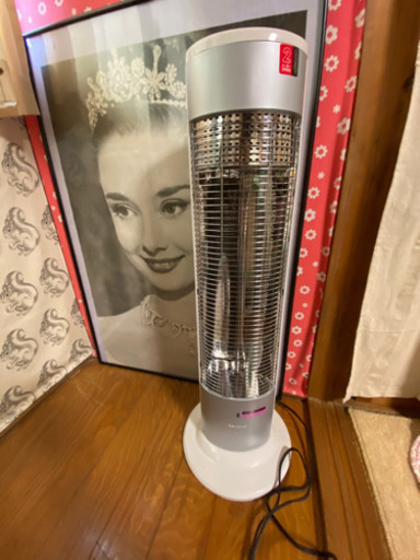 コイズミ　電気ストーブ　KKH-0951