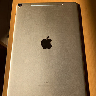 40000円【本日最終日！最終値下げ】iPad pro 10.5(64GB)Wi-Fiセルラー