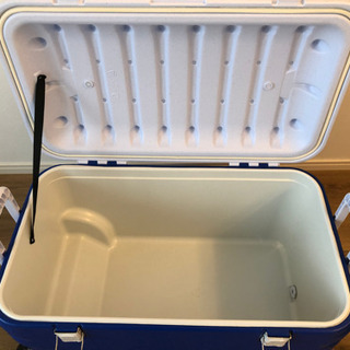 【良品】８０L 車付クーラーボックス (42×75×40)の画像