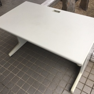事務机