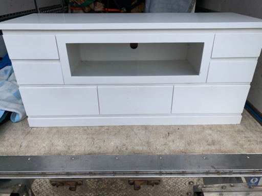 テレビボード　ホワイト　幅1200収納たっぷり