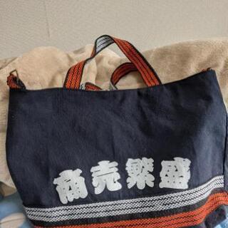 ハンドメイド招き猫  バッグ  ショルダー紐付きの画像