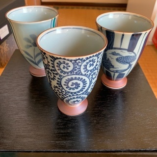 有田焼　湯呑みの画像
