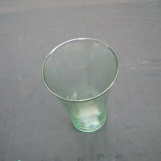 ガラス製花器の画像