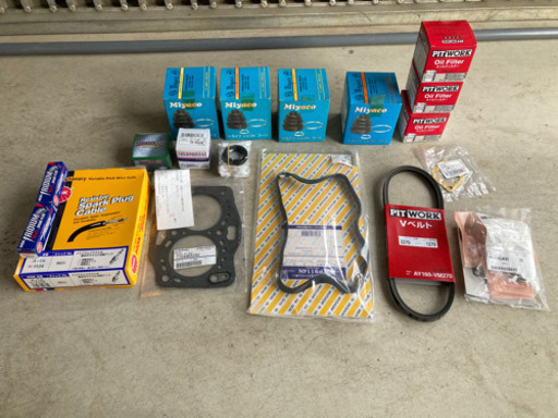 スバル　サンバー550cc KT1、KT2、KT6 OHパーツ、ブーツなど