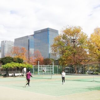 ☑日比谷公園庭球場☑2020年12月16日(水 19～21時☑社会人 テニスサークル☑女性：中上級～、男性：上級募集 - スポーツ