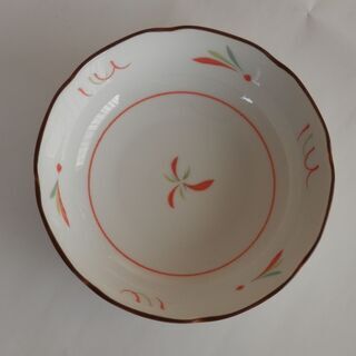 ＴＡＣＨＩＫＩＣＨＩの小皿３枚　３００円で譲りますの画像