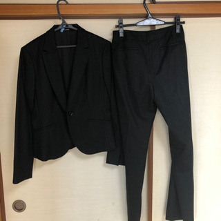 コムサデモード　スーツの画像