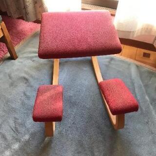 ストッケ バランスチェアの画像