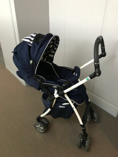 アップリカ　ラクーナビッテ　ベビーカー