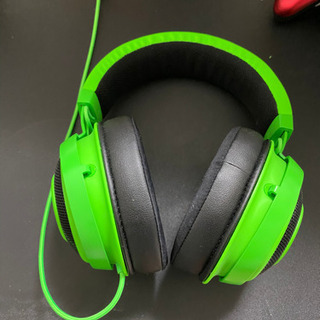 Razer Kraken Green ゲーミングヘッドセットの画像